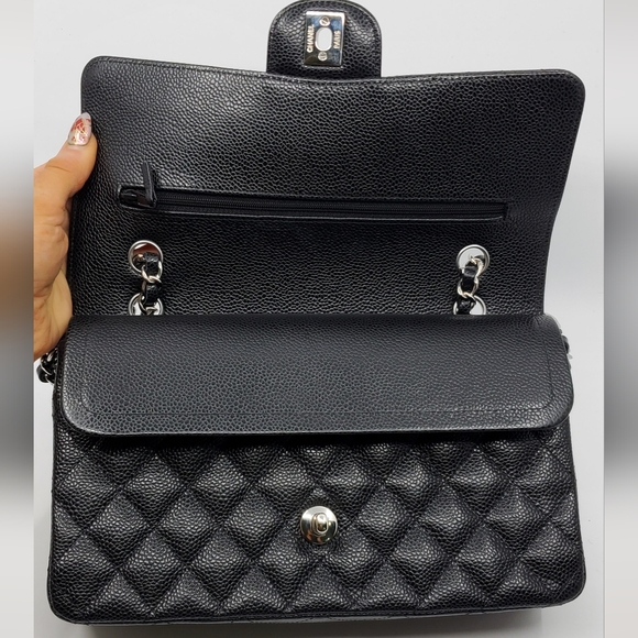 Chanel Medium Double Flap Classic Cavier - Picture 9 of 16